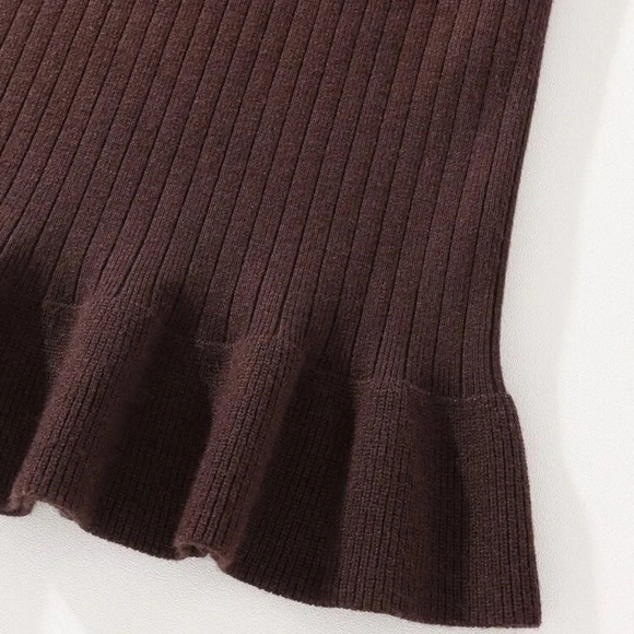 Girls Ruffle Hem Knit Skirt size 10-12 - Picture 2 of 7